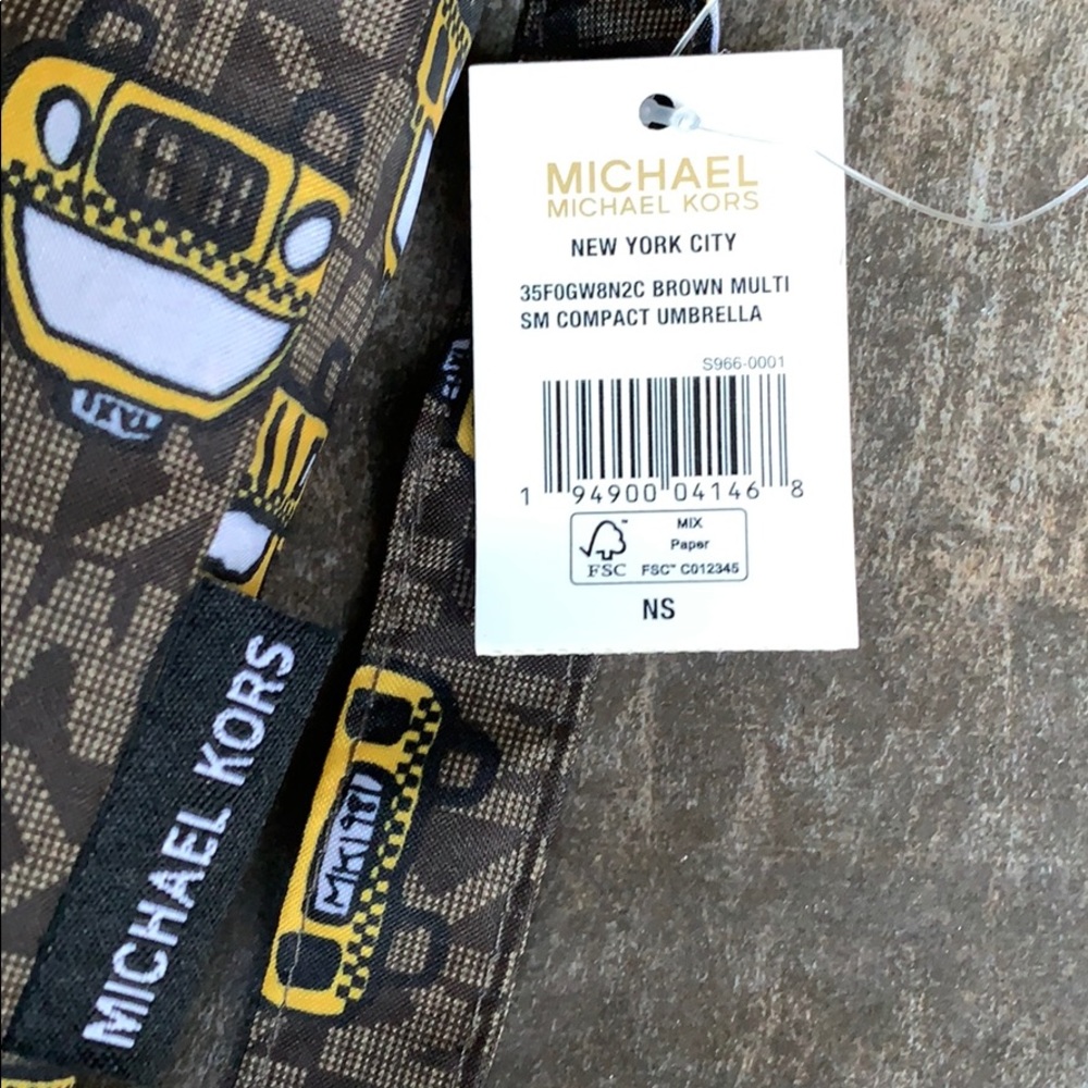 MICHAEL KORS NEW YORK CITY SM COMPACT UMBRELLA - Picture 5 of 16